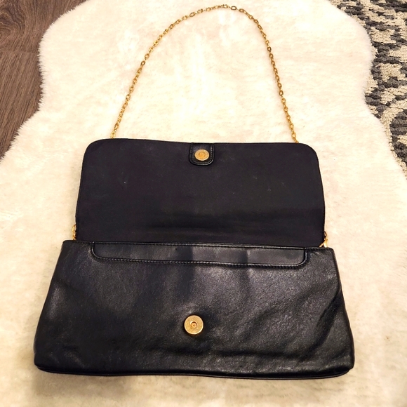 Vintage Leather Purse with Gold Chain Strap - Picture 3 of 5